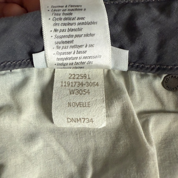 PAIGE Lou Lou Flared Jeans in Novelle (Size 27 Tall) - Picture 10 of 12